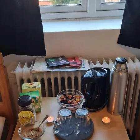 Private In To Roomsapartment