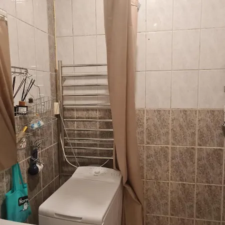 Private In To Roomsapartment