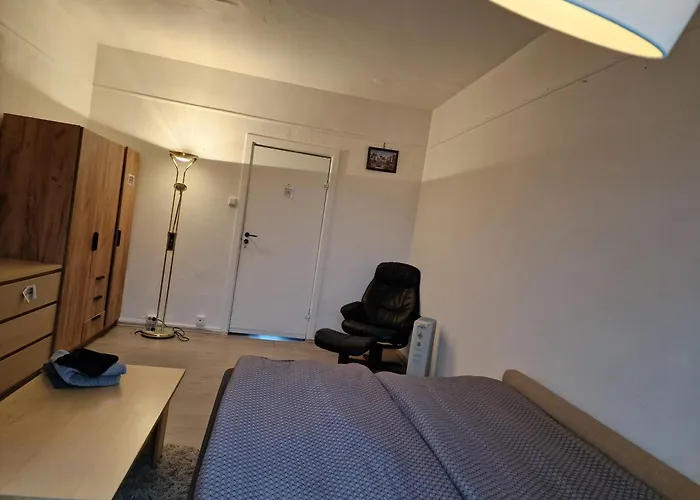 Rum i privatbostad Private In To Roomsapartment